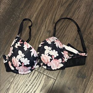 PINK Victoria's Secret Black and Pink Floral push up Bra